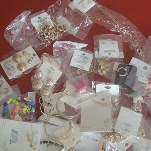 27 Piece Gold-Tone Fashion Bracelet Set – Pack of Mixed Styles